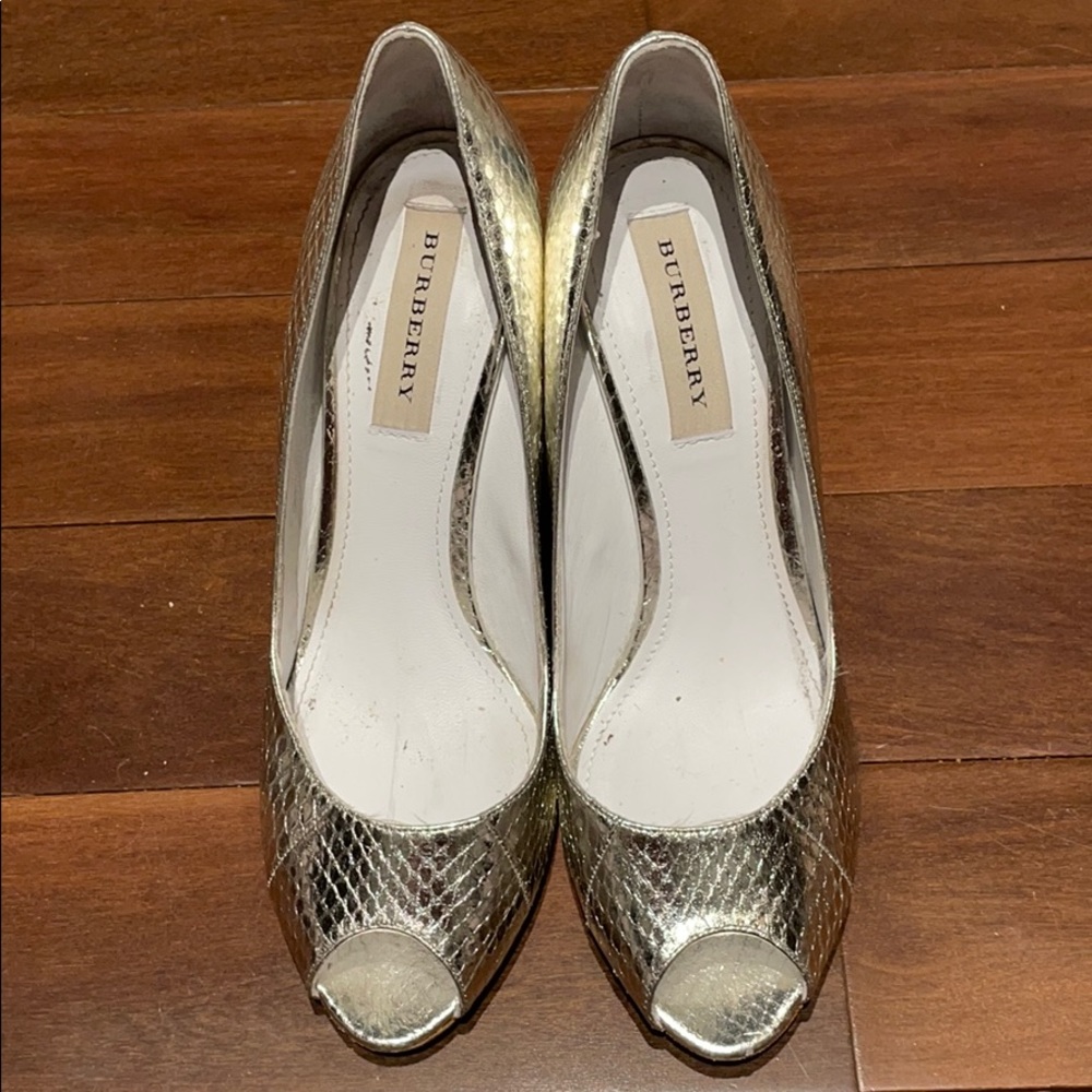 Burberry Silver snakeskin embossed peep toe heels